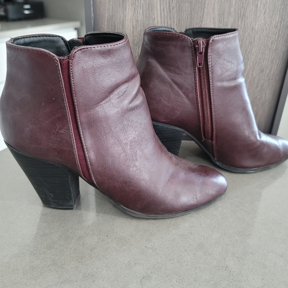 City Classified Faux Leather Burgundy/Purple Booties​